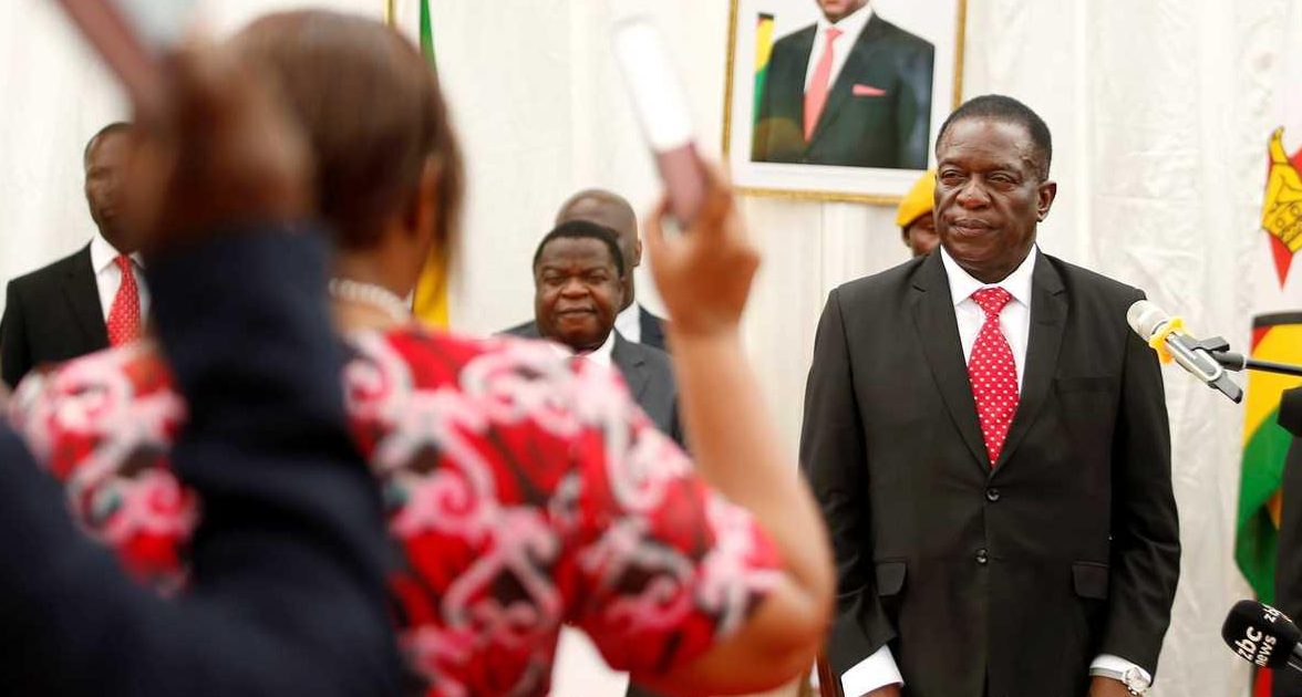 حكومة زيمبابوي الجديدة تؤدي اليمين الدستورية