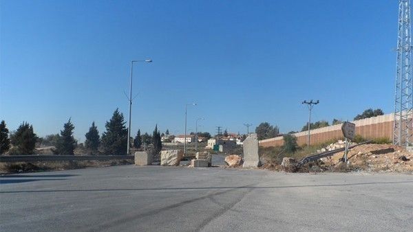 الاحتلال يعيد فتح شارعين في رام الله