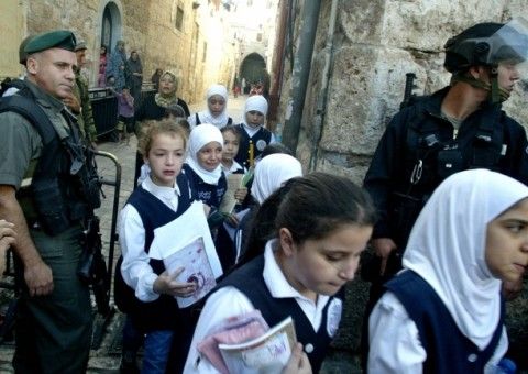 التربية: الإجراءات الإسرائيلية في مدارس القدس حرب على هويتنا