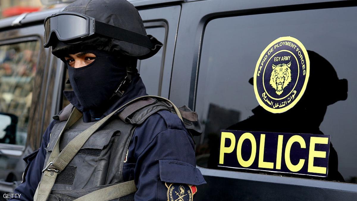 An Egyptian policeman stands guard on Cairo's landmark Tahrir Square on January 25, 2017, during celebrations marking the sixth anniversary of the 2011 uprising that overthrew former Egyptian president Hosni Mubarak.
January 25 marks the anniversary of the day in 2011 when protesters began to gather in Cairo's Tahrir Square demanding an end to longtime president Mubarak's 30-year rule. For 18 days hundreds of thousands demonstrated in a makeshift tent camp, denouncing social inequalities, government corruption and police abuse, and calling for democratic reforms. / AFP / STRINGER (Photo credit should read STRINGER/AFP/Getty Images)