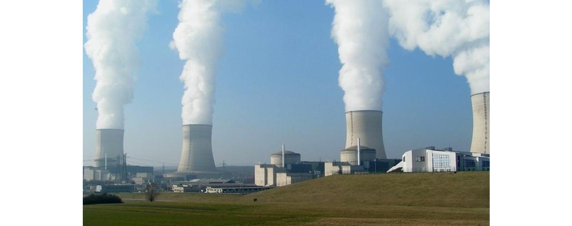 ماكرون: فرنسا لن تتوقف عن استخدام الطاقة النووية