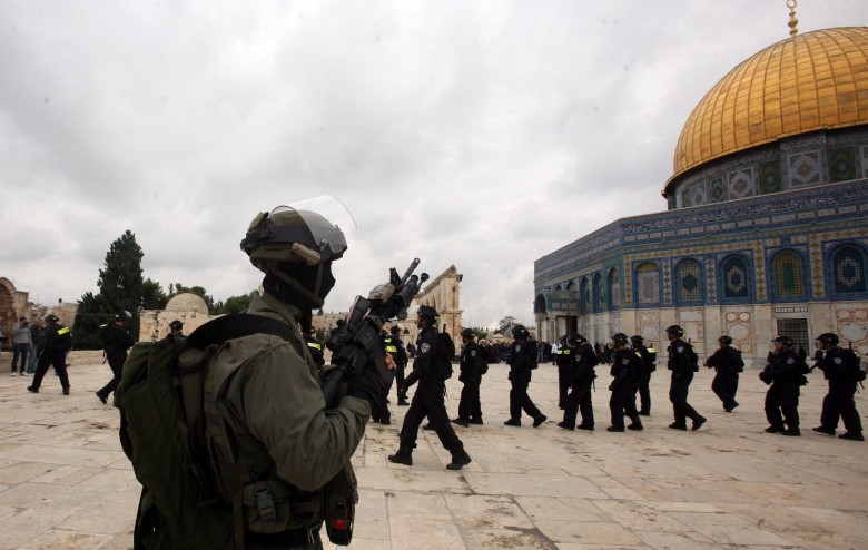 الاحتلال يعزز اجراءاته في القدس تزامنا مع الجمعة الأولى لشهر رمضان