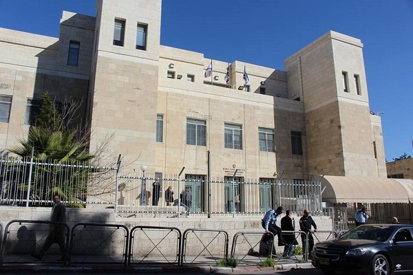 السجن الفعلي لطفلين من القدس بتهمة “التحريض عبر فيسبوك”