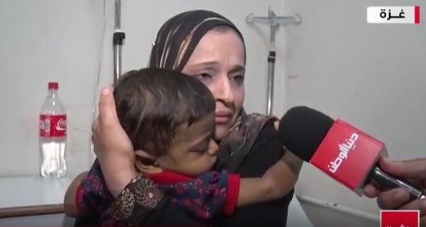 في أقل من 24 ساعة : الرئيس أبو مازن يستجيب لصرخة الطفل “أكرم” -والدته تبكي وتشكر “الأب الرئيس”