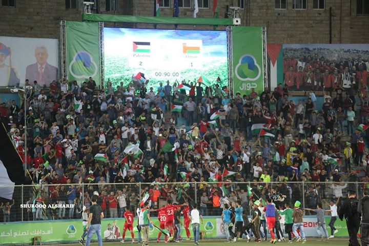 بالصور ـ فوز المنتخب الوطني الفلسطيني على ضيفه العُماني ويعتلي الصدارة