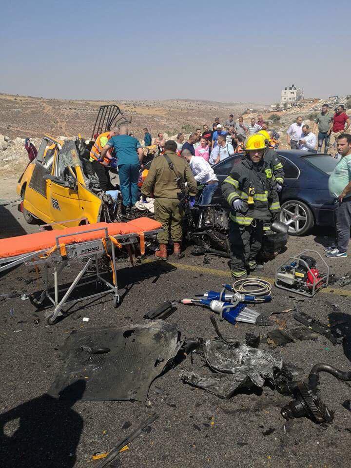 مصرع 7 مواطنين بينهم اطفال في حادث سير شرق رام الله