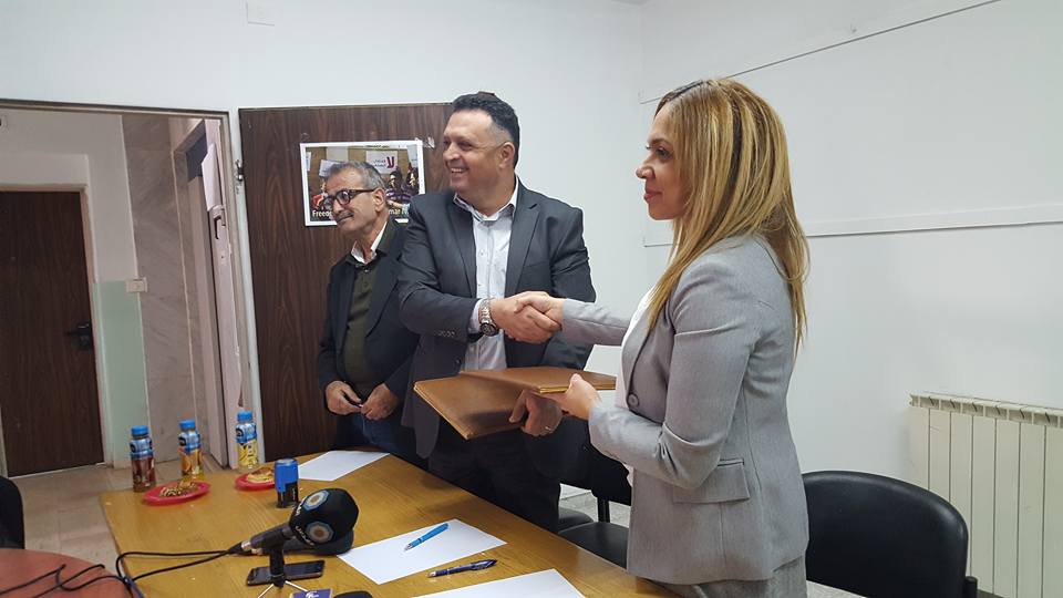 اتفاقية تفاهم بين نقابة الصحفيين الفلسطينيين ومؤسسة الانترنيوز