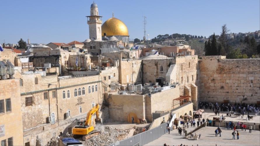 نائب محافظ القدس: مخططات إسرائيلية جديدة حول الأقصى لتهويده