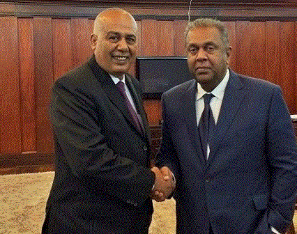 السفير زهير زيد يلتقي وزير خارجية سريلانكا