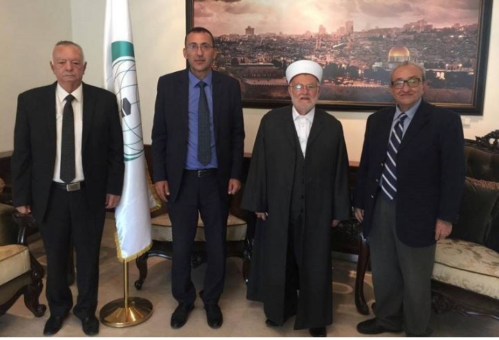 رئيس الهيئة الإسلامية العليا يبحث مع ممثل التعاون الإسلامي سبل دعم القدس