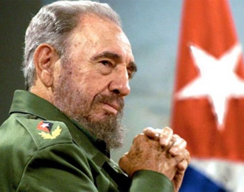 مئات آلاف الكوبيين يؤبنون زعيمهم فيدل كاسترو في هافانا