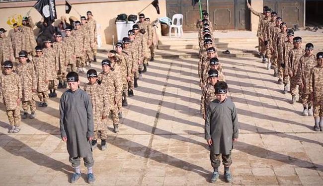 أول مدرسة لتعليم أطفال "داعش" القتل والتكفير