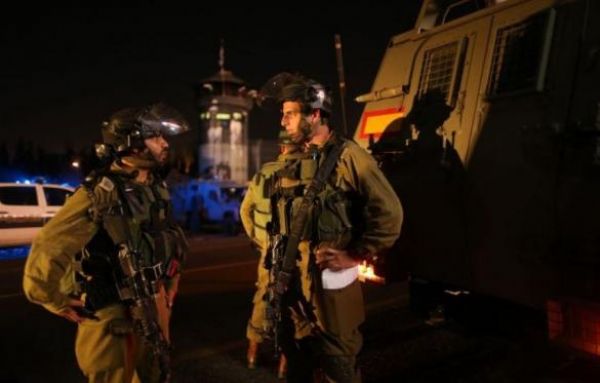 الاحتلال يعتقل ويصادر سيارات وسلاح في الضفة والقدس