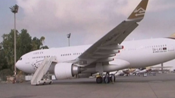 حكومة الوفاق في طرابلس تؤكد خطف طائرة ليبية إلى مالطا