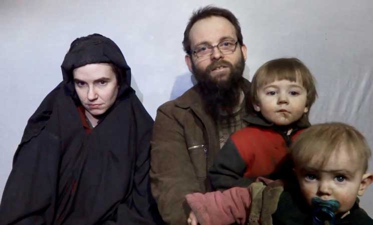 أمريكية وزوجها الكندي يستنجدان بحكومتيهما لتحريرهما من الخطف في أفغانستان