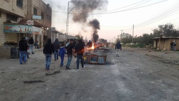 إصابات بالاختناق خلال مواجهات مع الاحتلال في بورين جنوب نابلس