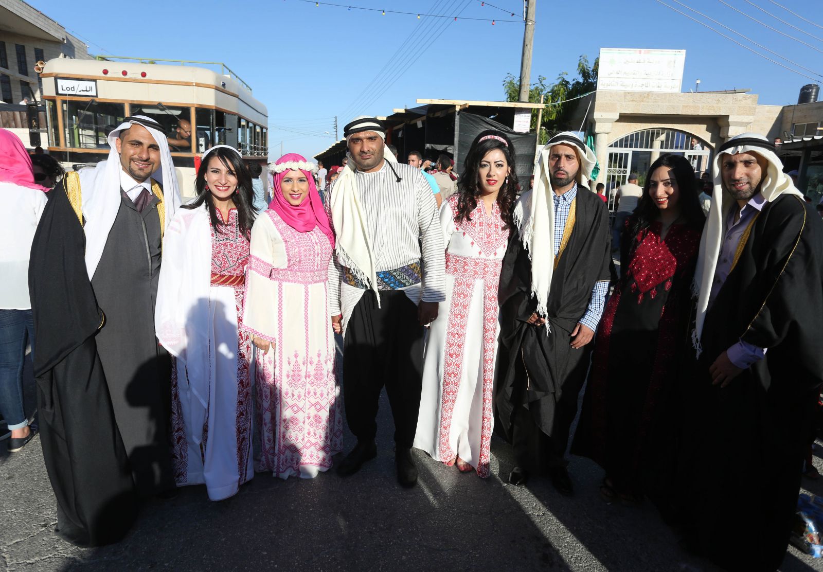 عرس شعبي فلسطيني تراثي في شوارع بيرزيت