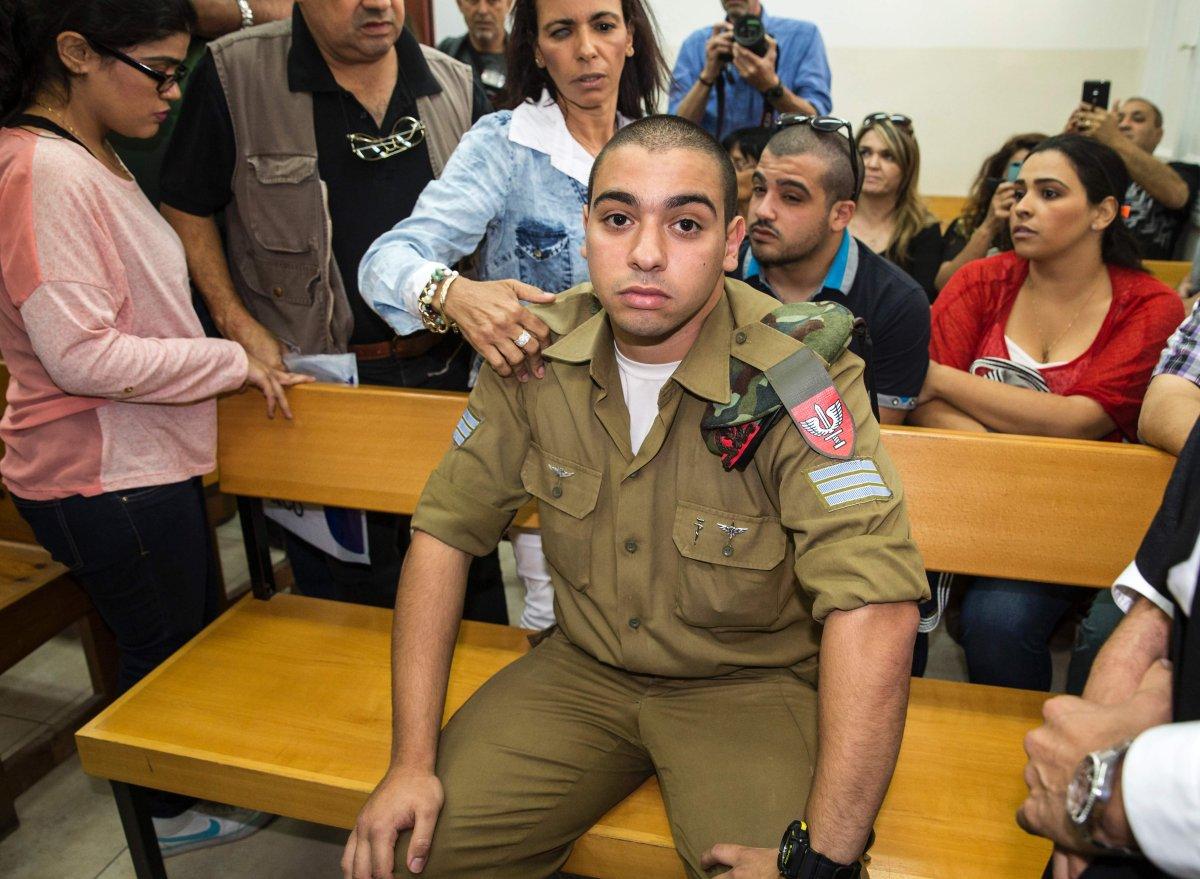 خاص”صدى الاعلام” أغلب الإسرائيليين يؤيدون منح الجندي أزاريا المدان بالقتل عفوا رئاسيا
