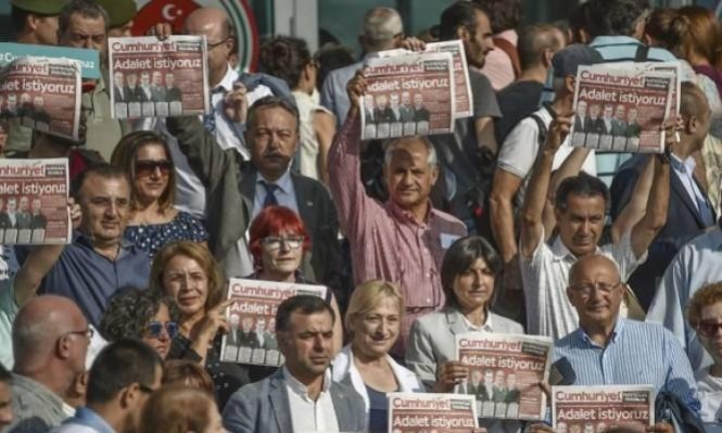 تركيا: إقالة أكثر من 2700 بموجب حالة الطوارئ