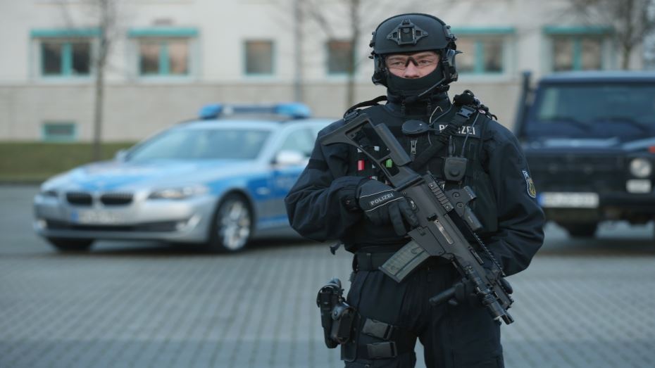 الشرطة الألمانية: توقف حركة القطارات بمحطة مترو في برلين