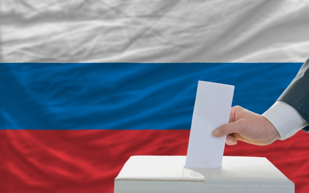 انتخابات الرئاسة الروسية «طغيان» نسائي واشتباك حول «سرقة أفكار»