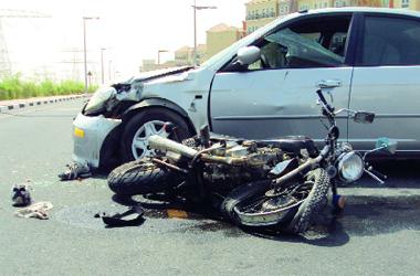 جنين: إصابة شاب بجروح خطيرة بعد اصطدام دراجته بمركبة