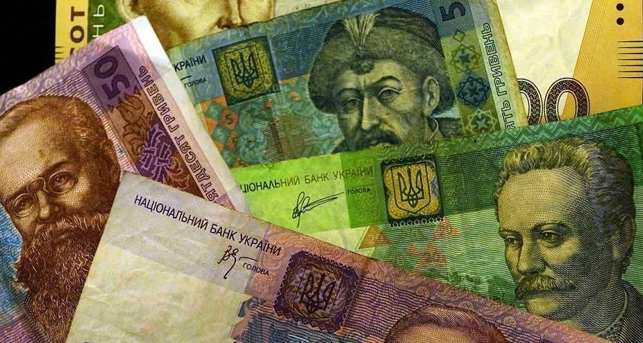 روسيا تعترف بسرقة مليار روبل من بنوكها