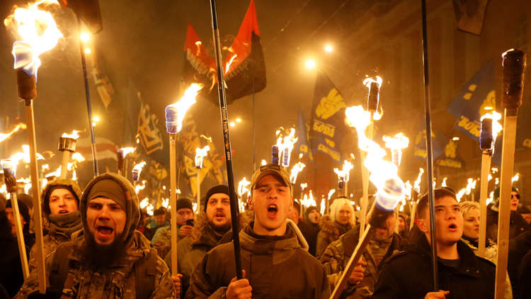 النازيون الجدد يهاجمون المركز الثقافي الروسي في كييف