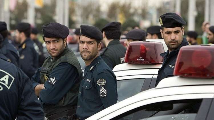 مقتل 3 ضباط شرطة ايرانيين في اشتباكات في العاصمة طهران
