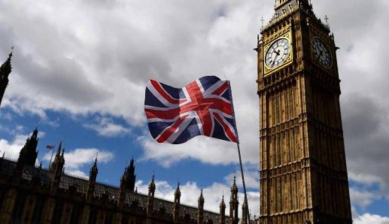 “طرد مشبوه” في البرلمان البريطاني