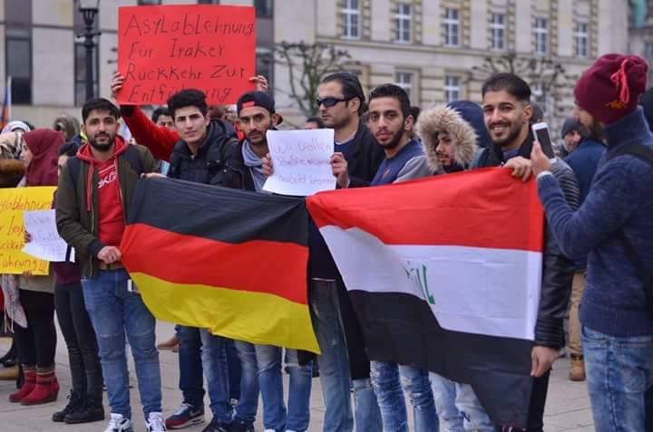بالصور ..اعتصام اللاجئين العراقيين في المانيا لمنحهم الإقامة