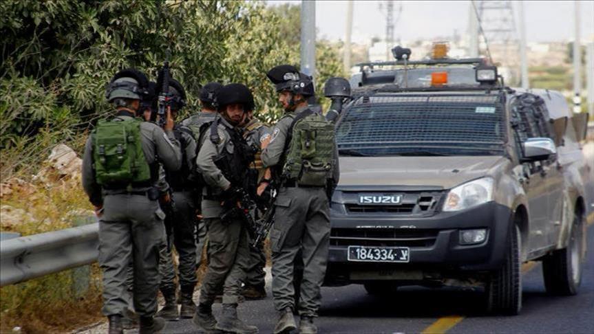 قوة إسرائيلية خاصة تطلق النار على مركبة قرب جامعة بيرزيت