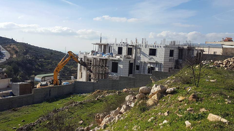 الاحتلال يهدم منزلا قيد الإنشاء في رنتيس شمال غرب رام الله