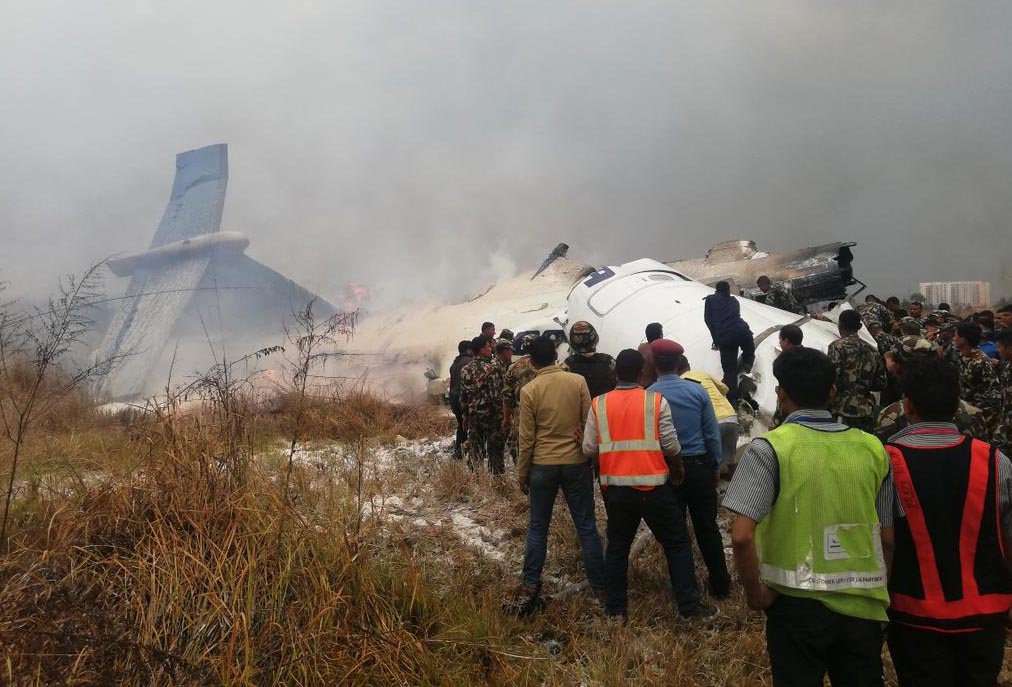 تحطم طائرة ركاب بنغلادشية في نيبال بالقرب من مطار كاتماندو الدولي