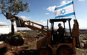 مستوطنون يجرفون أراض فلسطينية جنوب نابلس