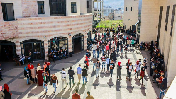 “القدس المفتوحة” تطرح بكالوريوس مصادر التعلم وتكنولوجيا التعليم