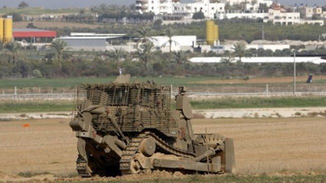 توغل محدود لآليات وجرافات الاحتلال وسط قطاع غزة