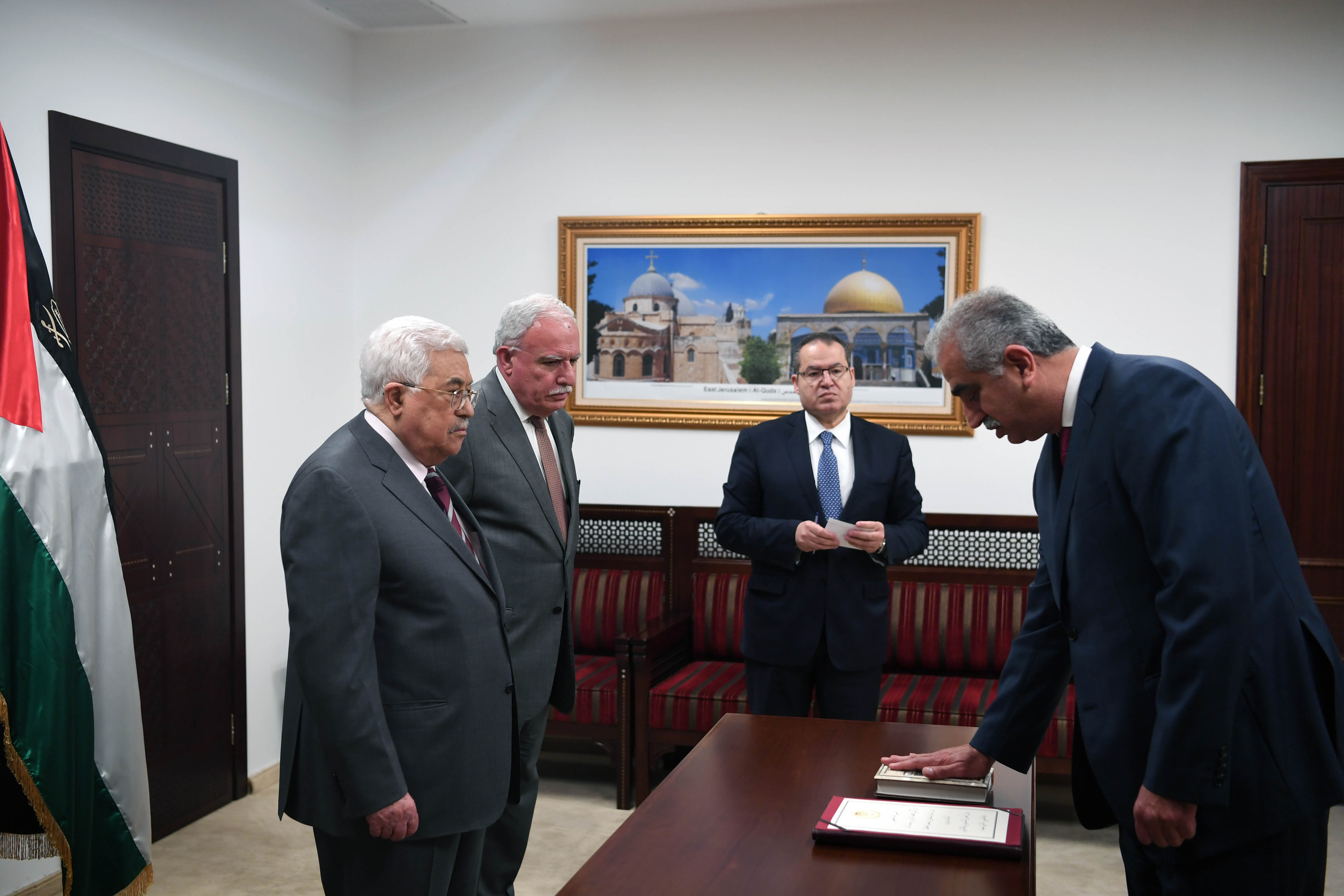 البوريني يؤدي اليمين القانونية أمام الرئيس سفيرا لدى السلفادور