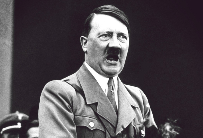 العثور على غواصة يشتبه بأن “هتلر” هرب على متنها