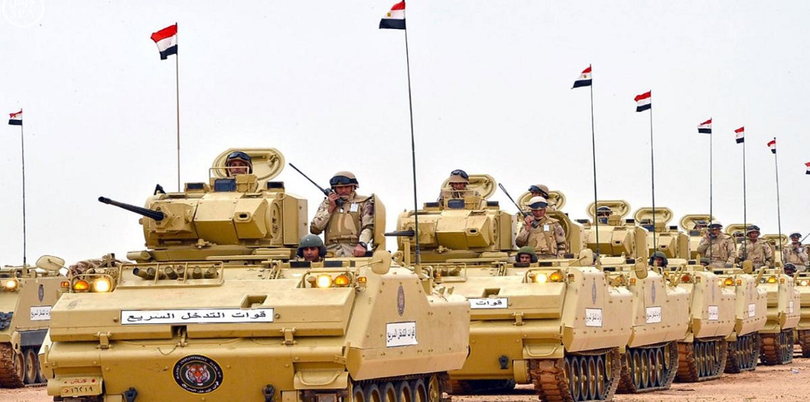 الجيش المصري يفقد مركزه في قائمة العشرة الأقوى عالميا
