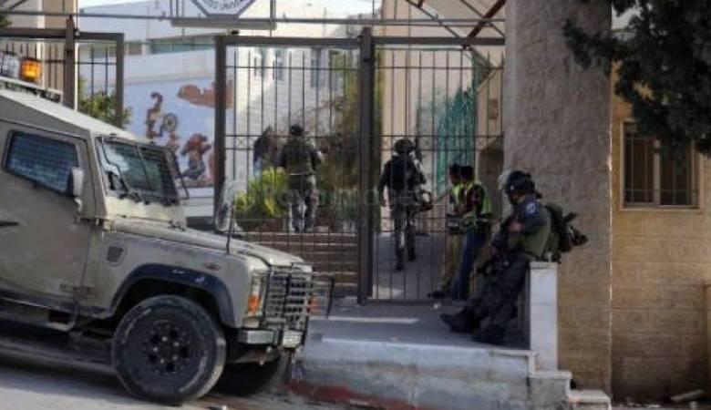 ابو ديس: مواجهات عنيفة وجامعة القدس تغلق ابوابها