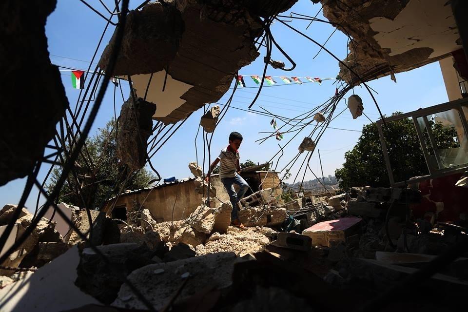 الاحتلال يخطر بهدم 20 منزلا في قرية العقبة شرق طوباس