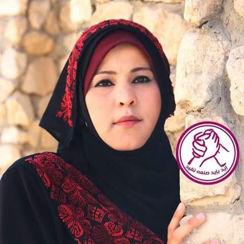 غزة: فوز المرشدة التربوية أبو رمضان بلقب “ملكة المسؤولية الاجتماعية” على مستوى فلسطين