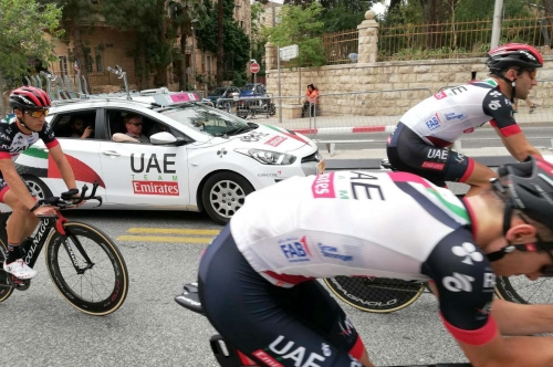 “الأولمبية الفلسطينية”: مشاركة درّاجين عرب في “طواف إيطاليا” سابقة خطيرة تصل حد الخيانة العظمى