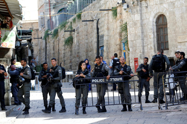 عشية نقل السفارة -تحويل القدس إلى ثكنة عسكرية