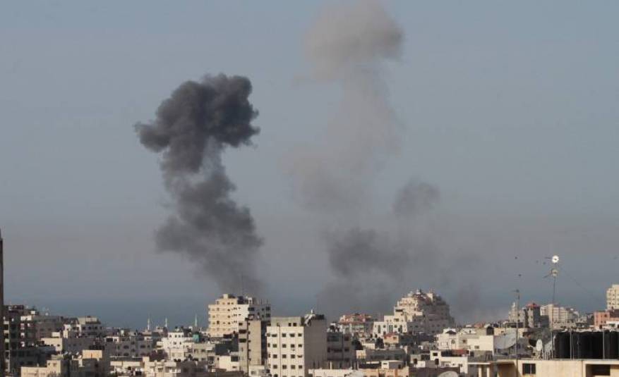 غزة:مصرع مواطن ونجله في انفجار داخلي
