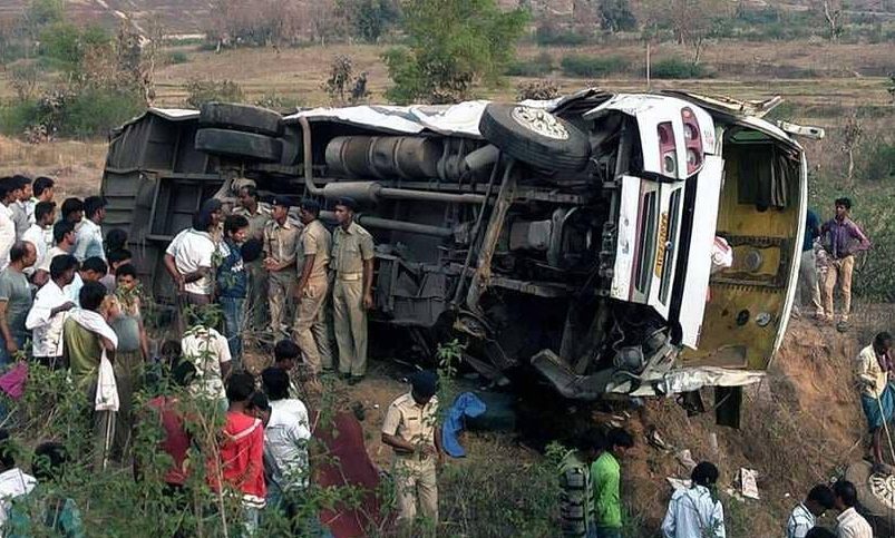 47 قتيلا في تحطم حافلة ركاب بجبال الهيمالايا