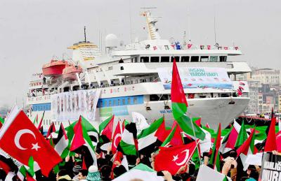 بحرية الاحتلال تهاجم سفينة الحرية (2) وتعتقل ركابها قبالة بحر غزة