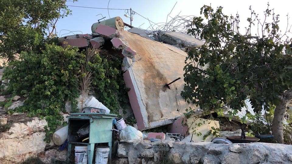 بالصور- الاحتلال يهدم منزل شهيد في كوبر