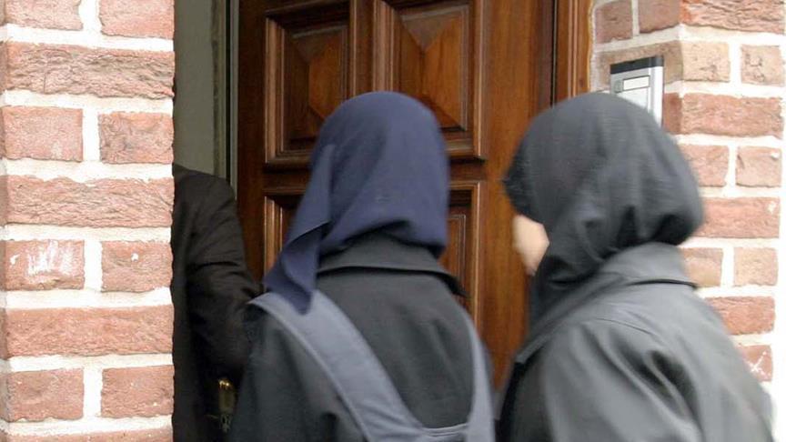 انتقادات واسعة في النمسا ضد قانون توسيع نطاق حظر الحجاب